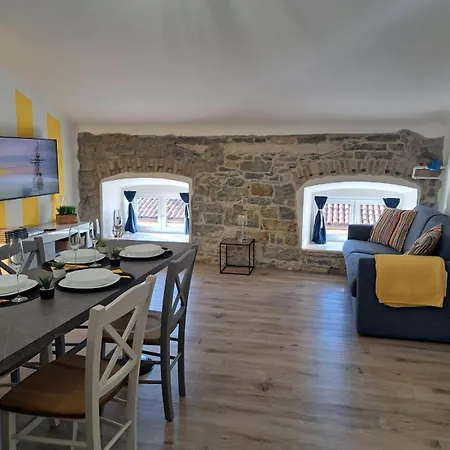 The Way To Bikes Storage 트리에스테